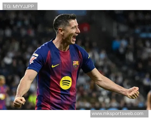 莱万静待巴萨未来决定将影响下赛季职业规划